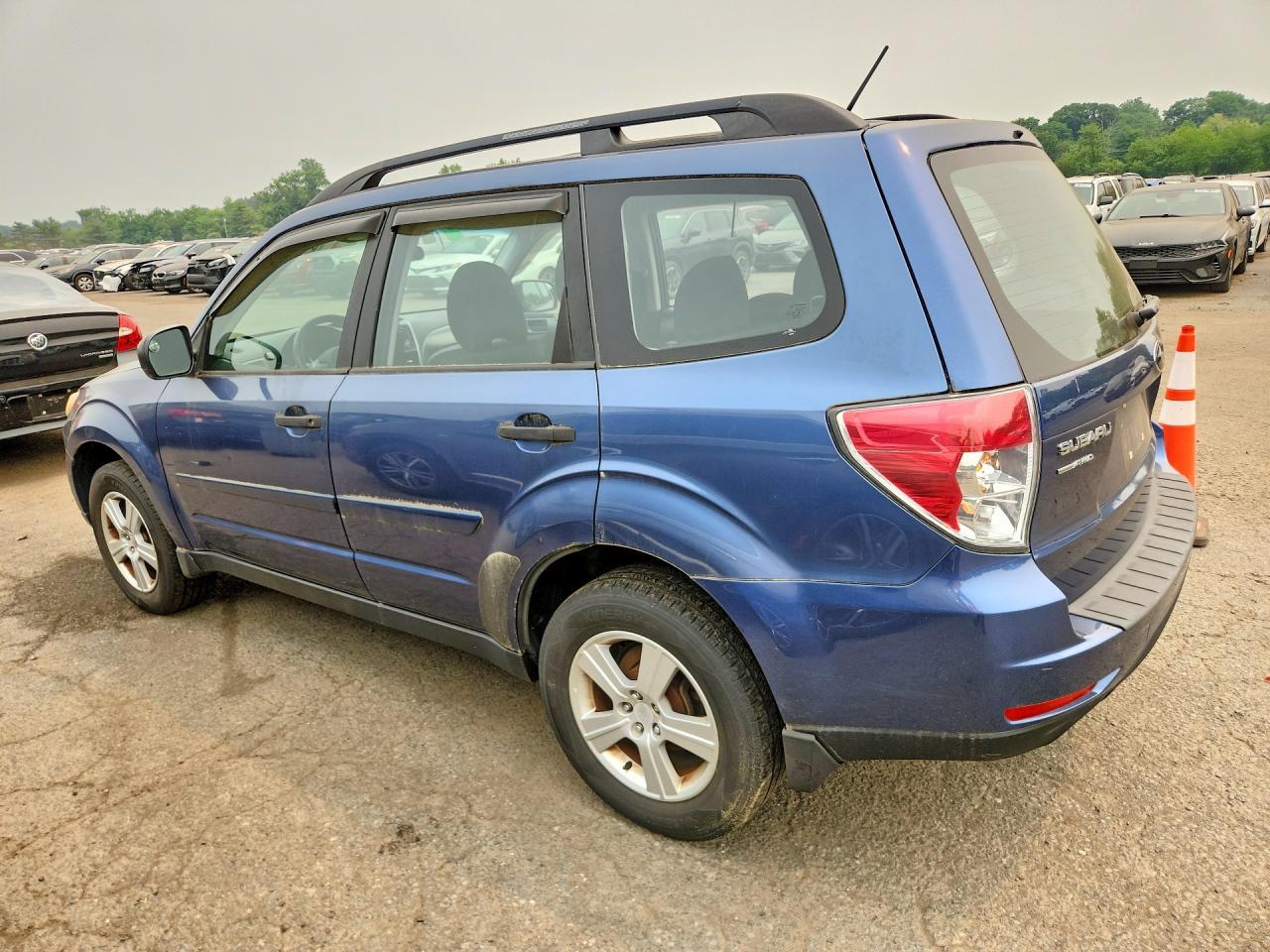 2011 SUBARU FORESTER — фото 2