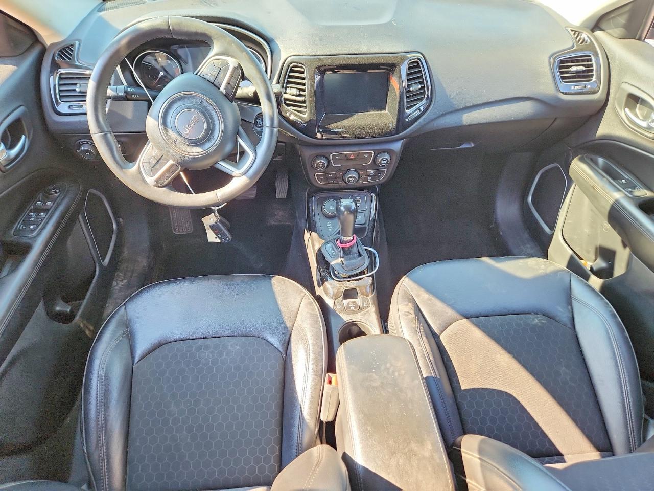 2019 JEEP COMPASS — фото 8