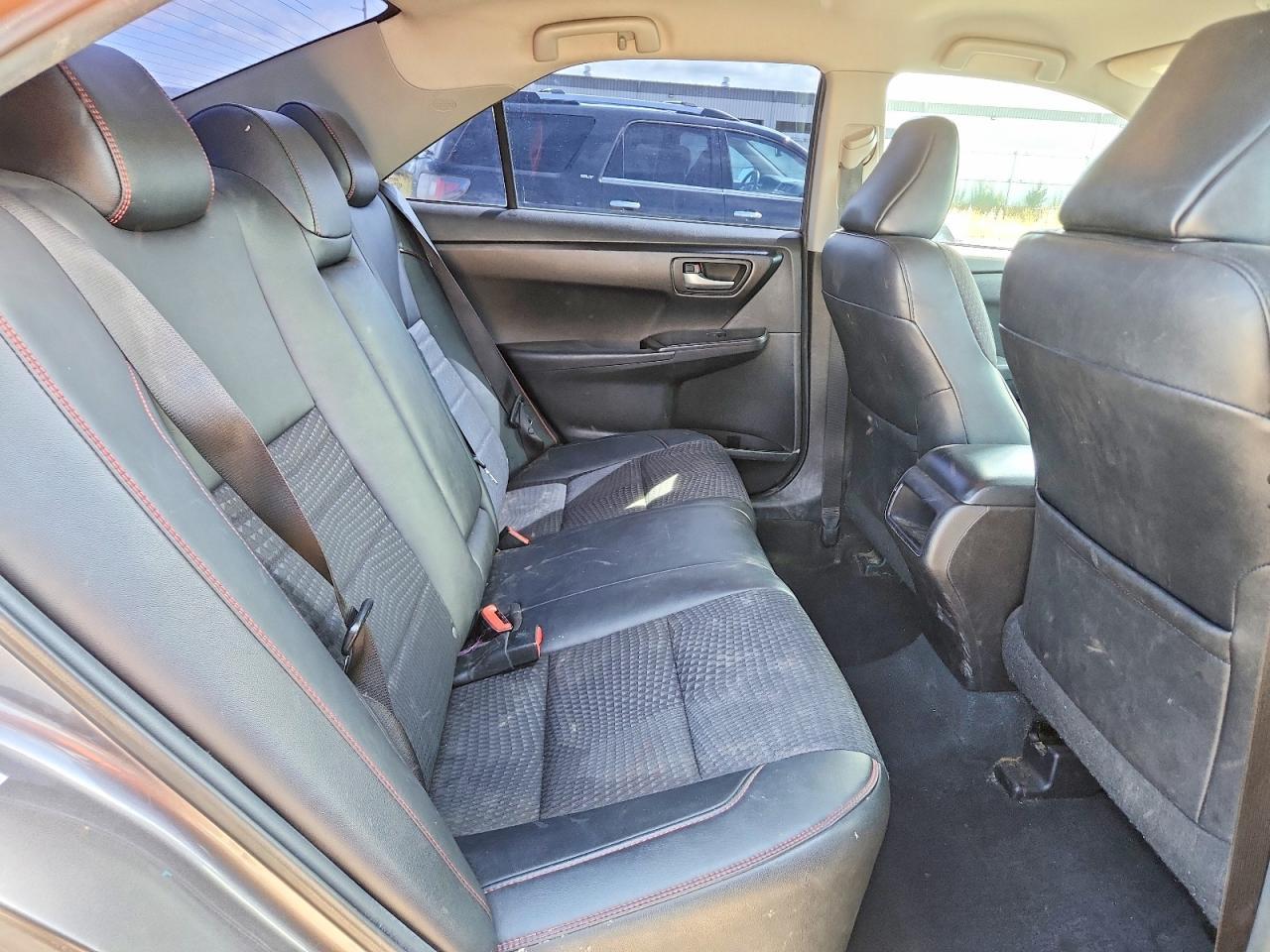2015 TOYOTA CAMRY — фото 10