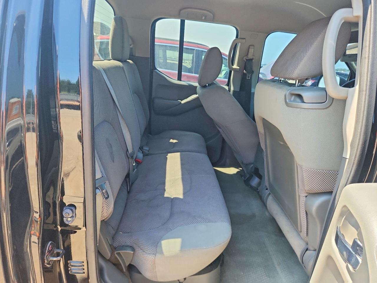 2013 NISSAN FRONTIER — фото 10