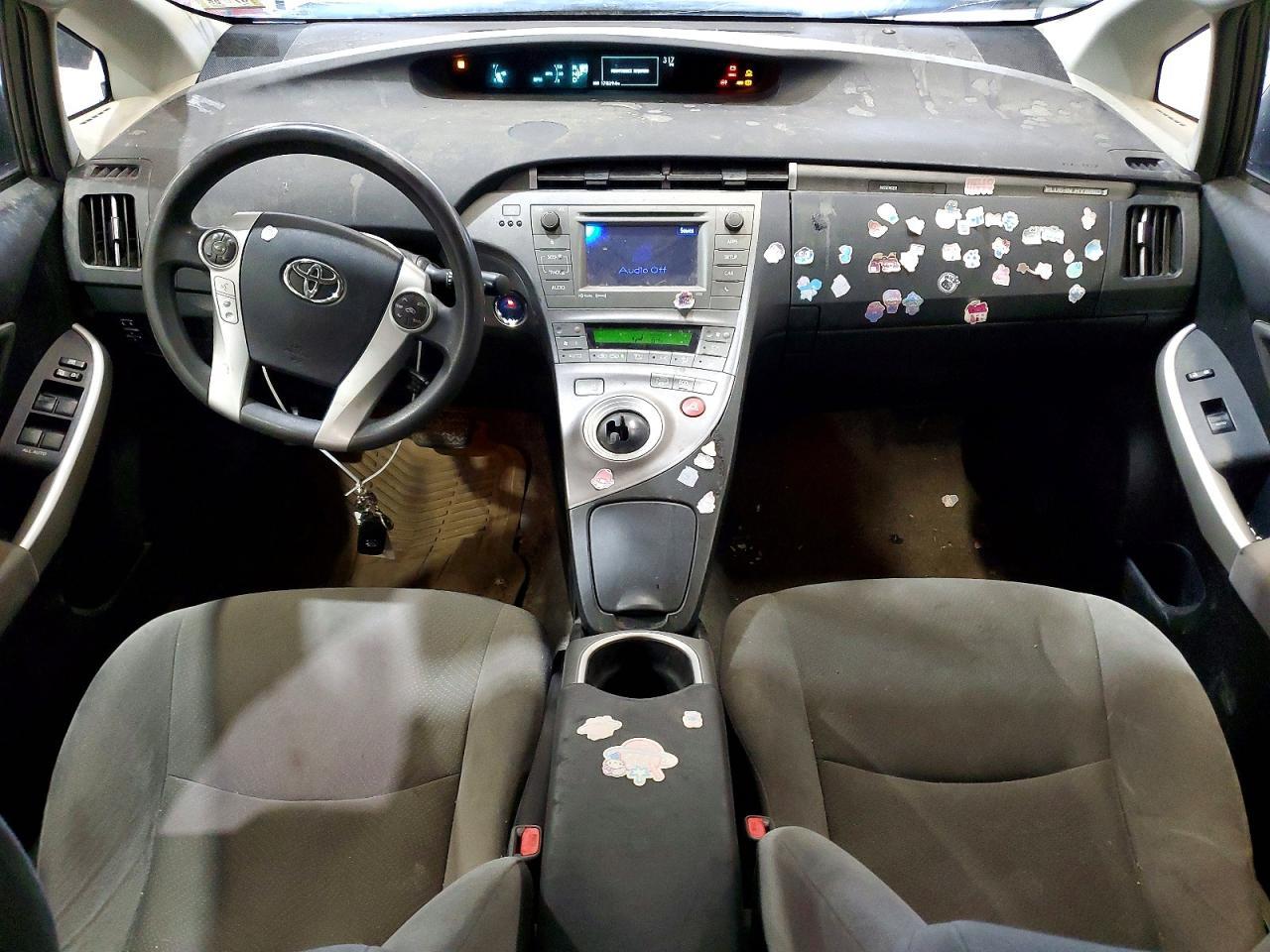 2014 TOYOTA PRIUS — фото 8
