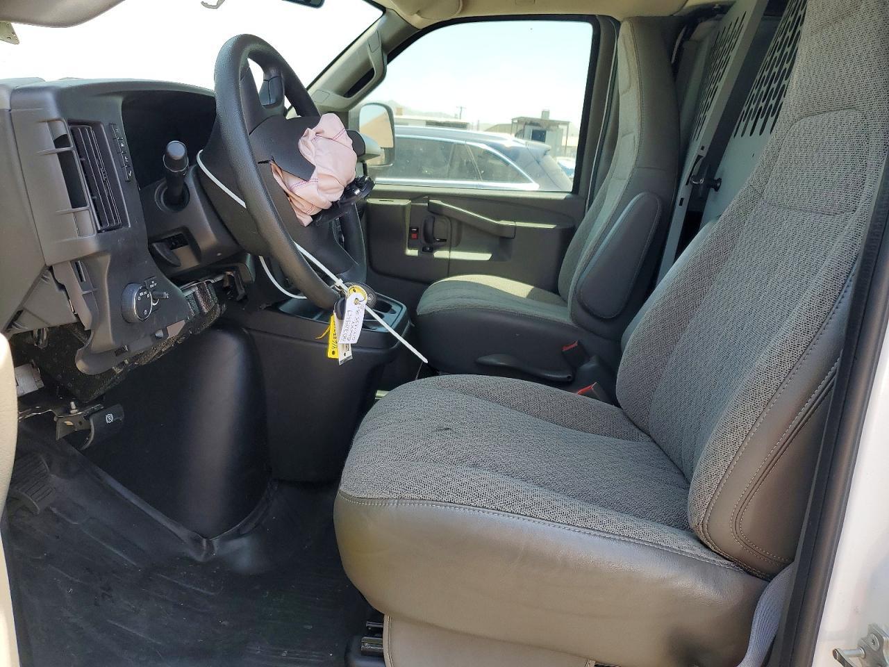2025 CHEVROLET EXPRESS — фото 7