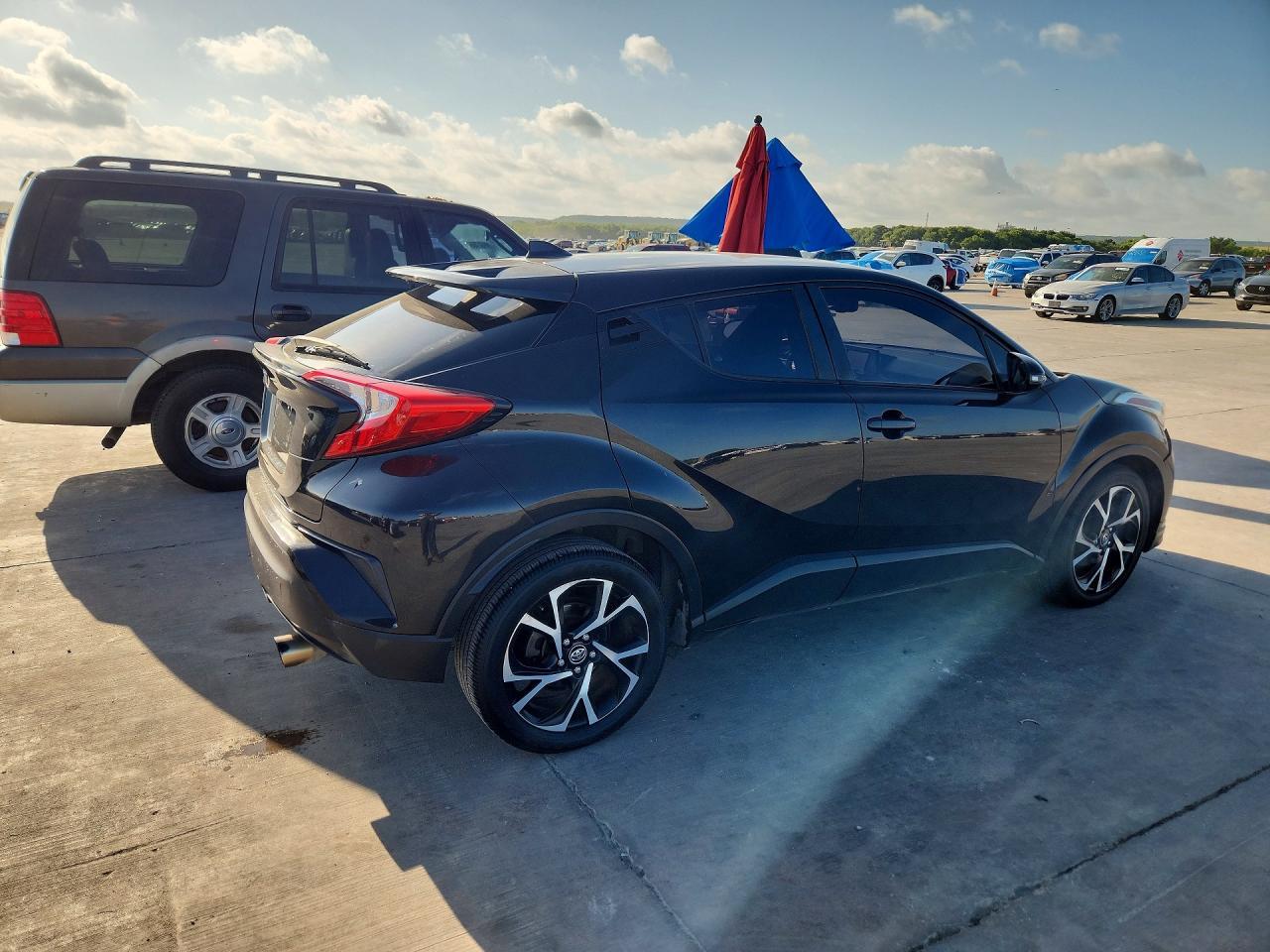 2018 TOYOTA C-HR — фото 3