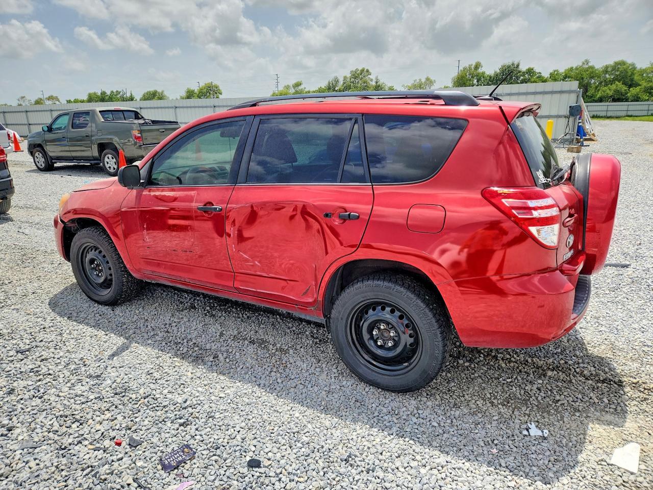2012 TOYOTA RAV4 — фото 2