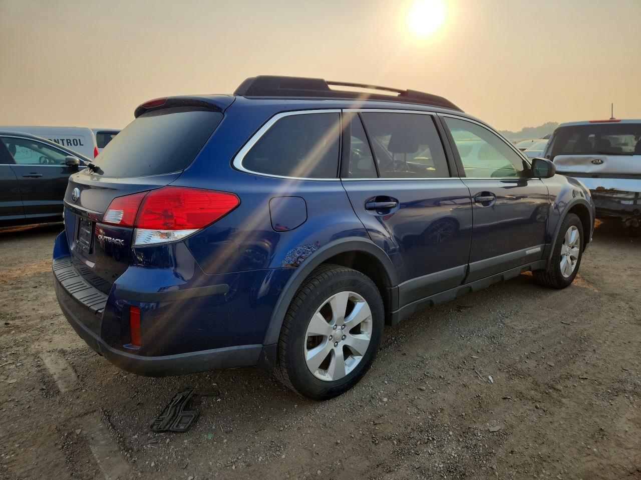 2010 SUBARU OUTBACK — фото 3