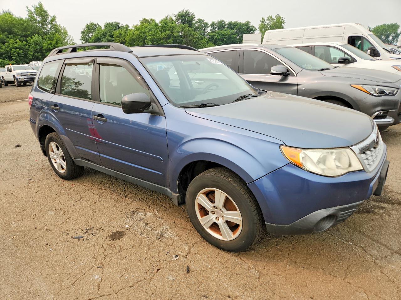 2011 SUBARU FORESTER — фото 4