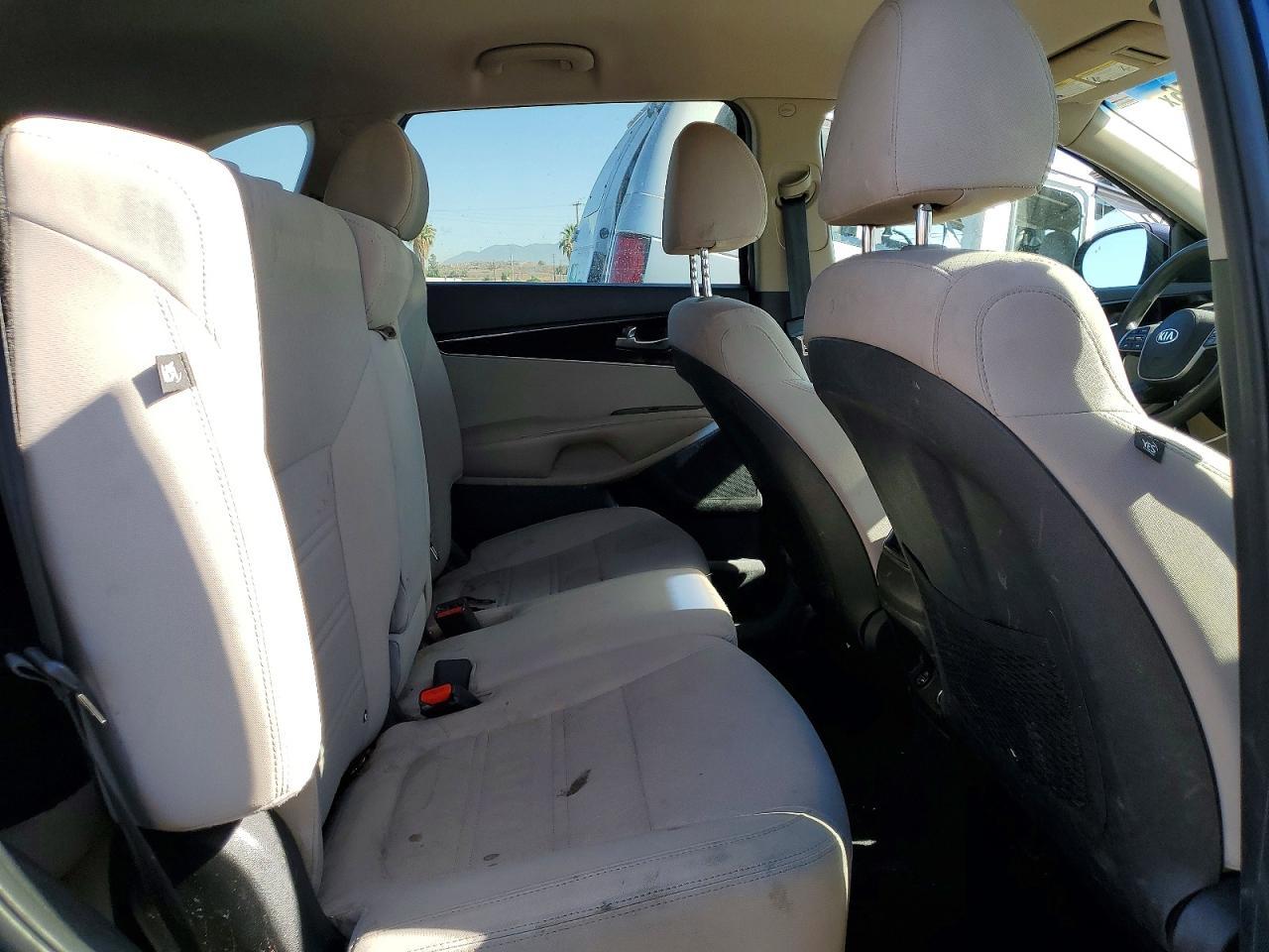 2019 KIA SORENTO — фото 11