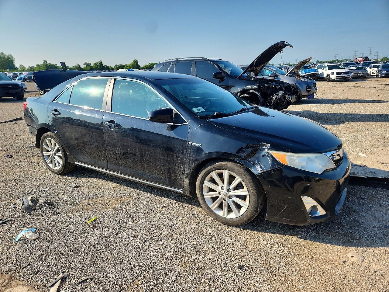 2012 TOYOTA CAMRY HYBRID — фото 4