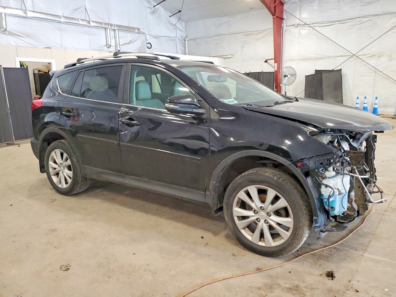 2013 TOYOTA RAV4 — фото 4