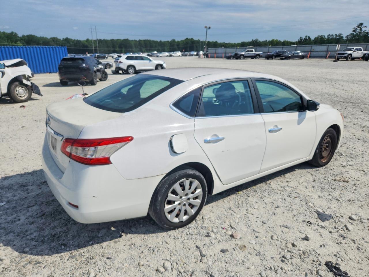 2015 NISSAN SENTRA — фото 3