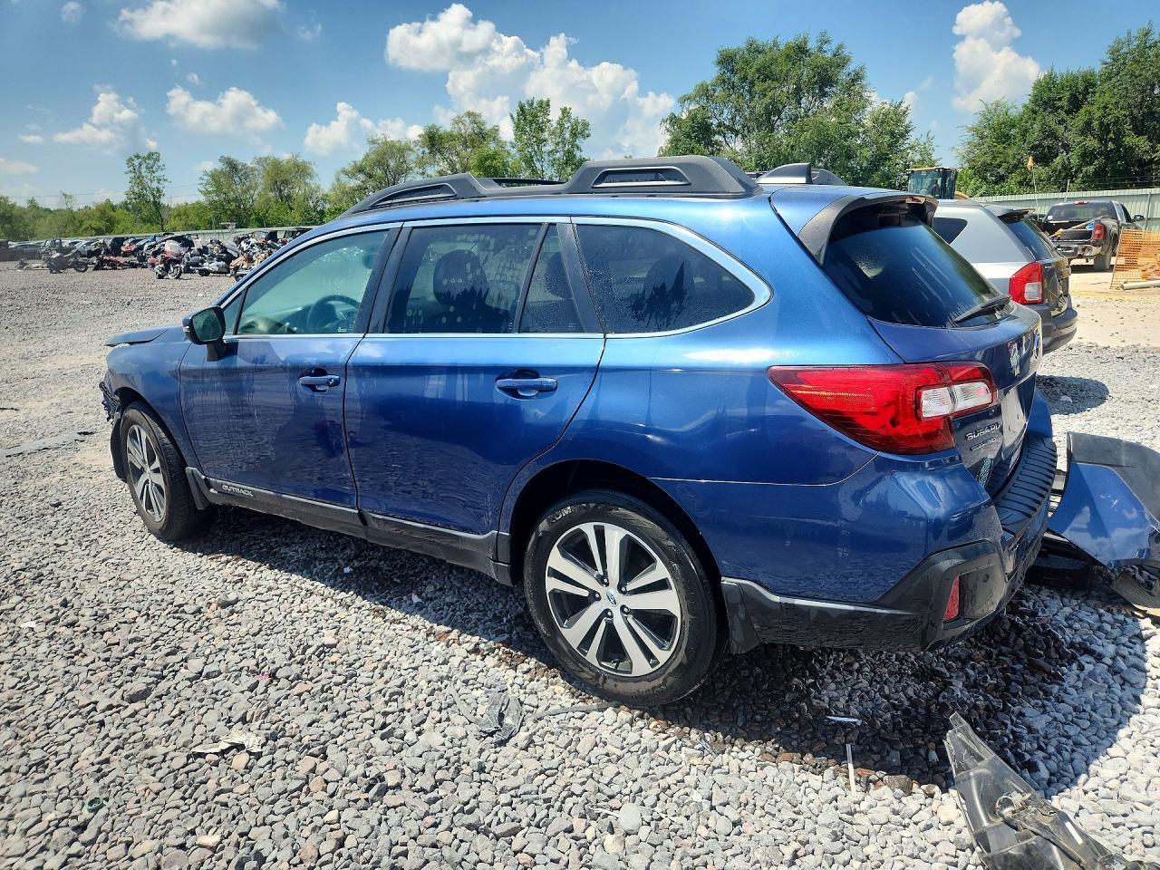 2019 SUBARU OUTBACK — фото 2