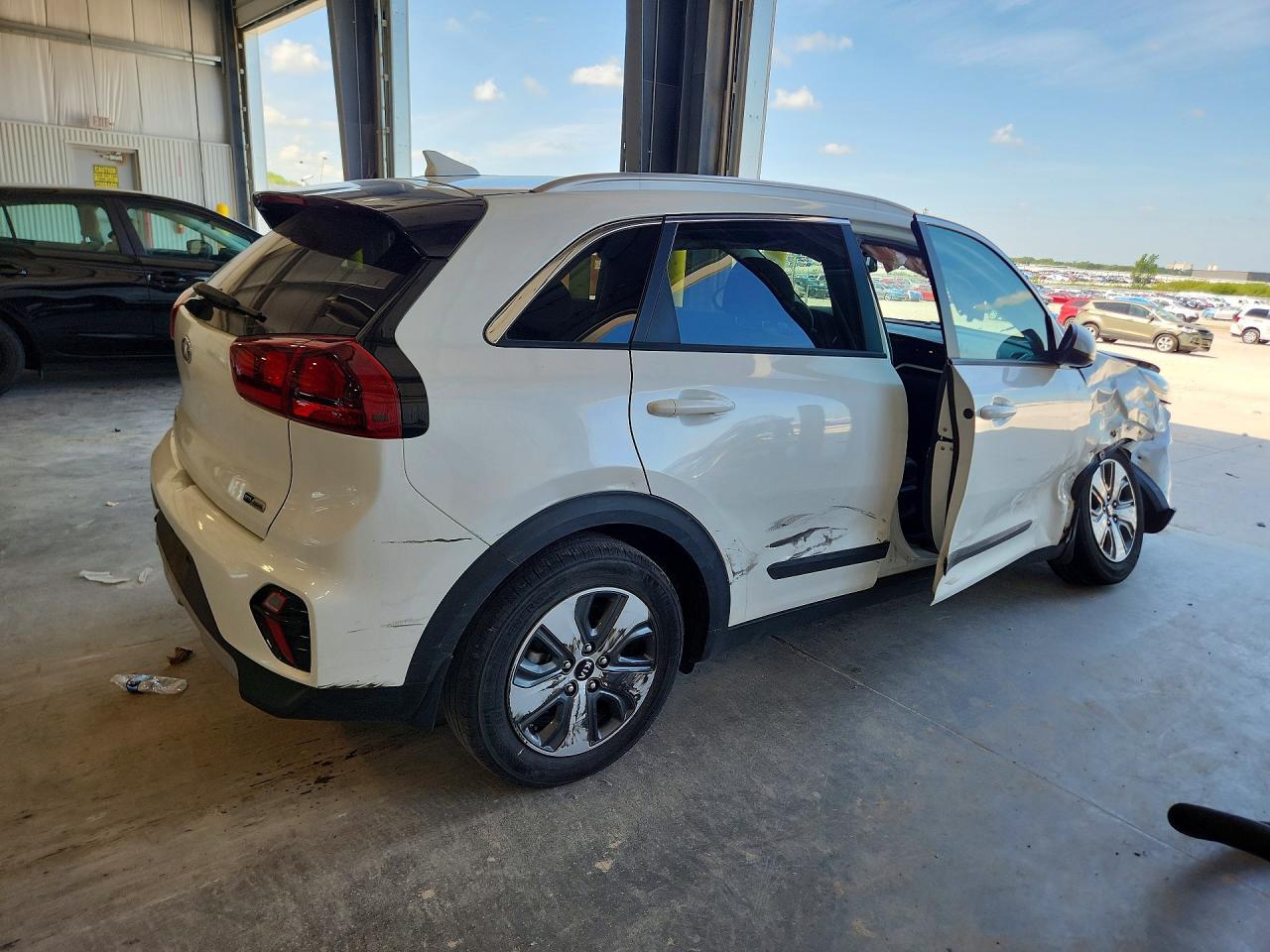 2020 KIA NIRO HYBRID — фото 3