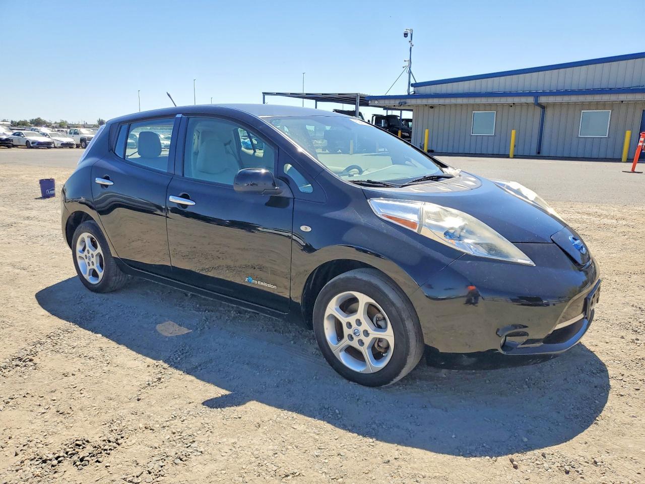 2012 NISSAN LEAF — фото 4