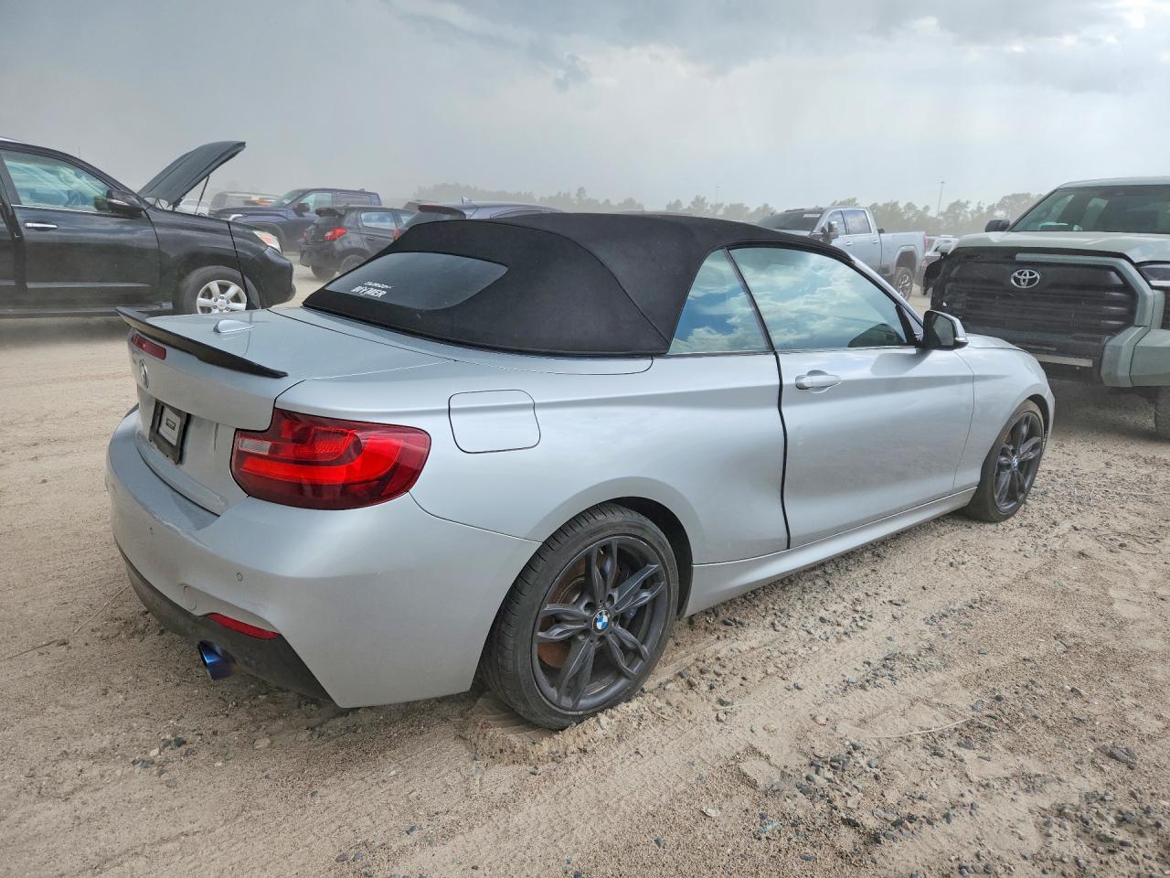 2017 BMW M2 — фото 3