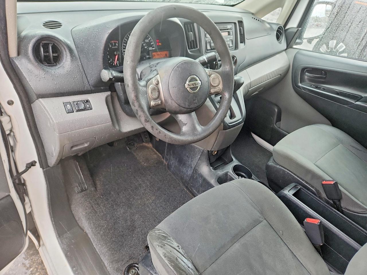 2014 NISSAN NV200 — фото 8