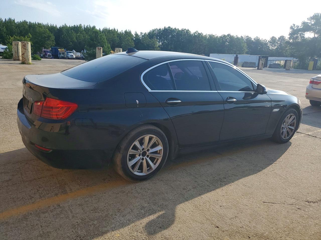 2016 BMW 5 SERIES — фото 3