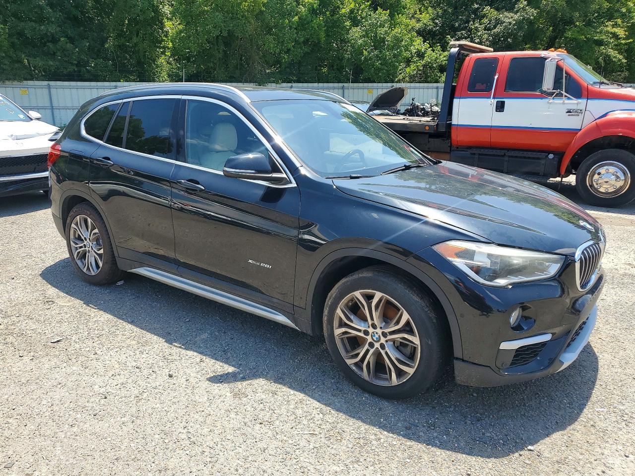 2016 BMW X1 — фото 4