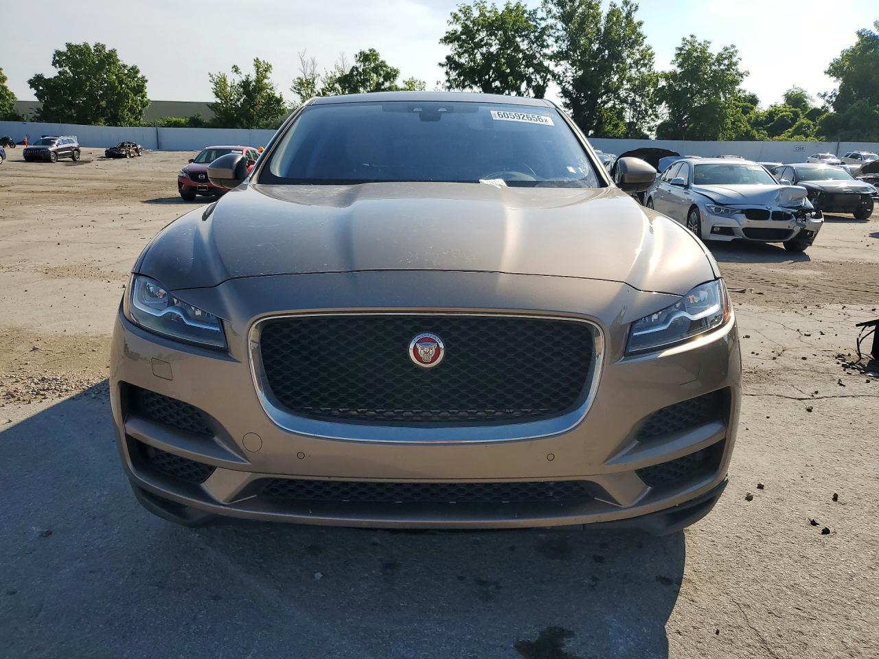 2017 JAGUAR F-PACE — фото 5