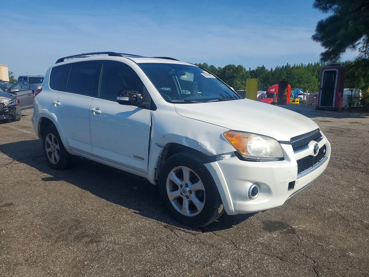2012 TOYOTA RAV4 — фото 4