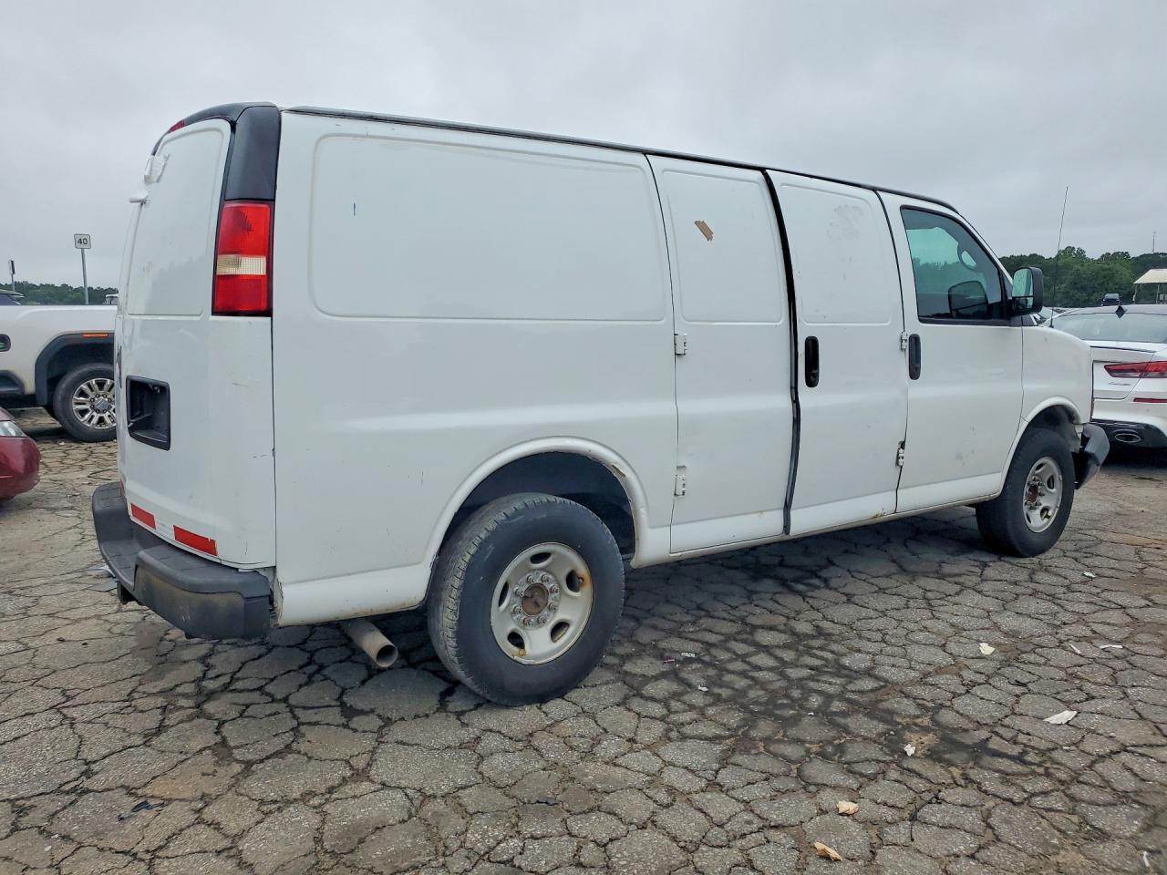 2015 CHEVROLET EXPRESS — фото 3