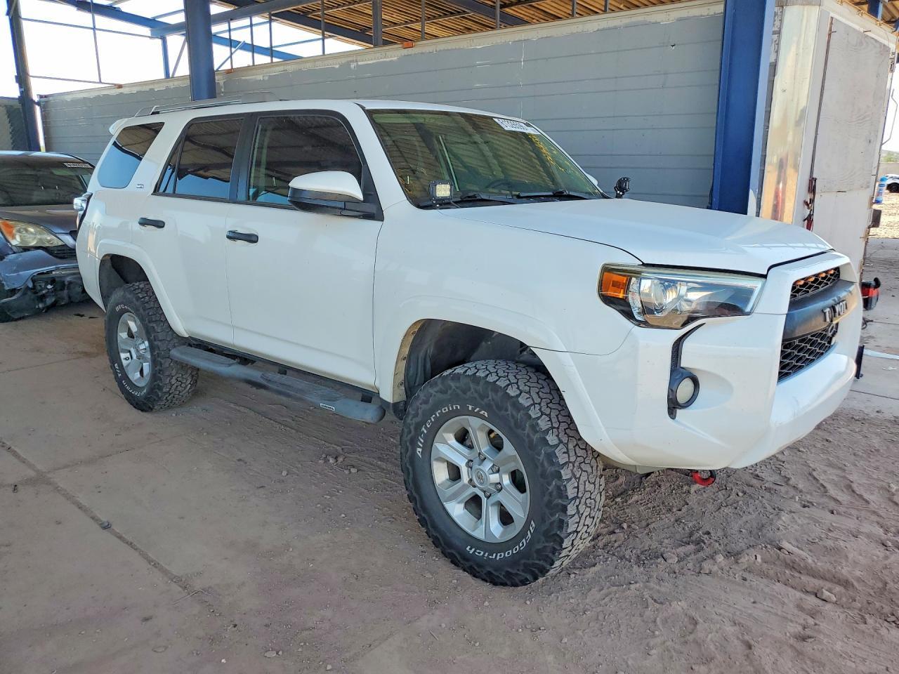2018 TOYOTA 4RUNNER — фото 4