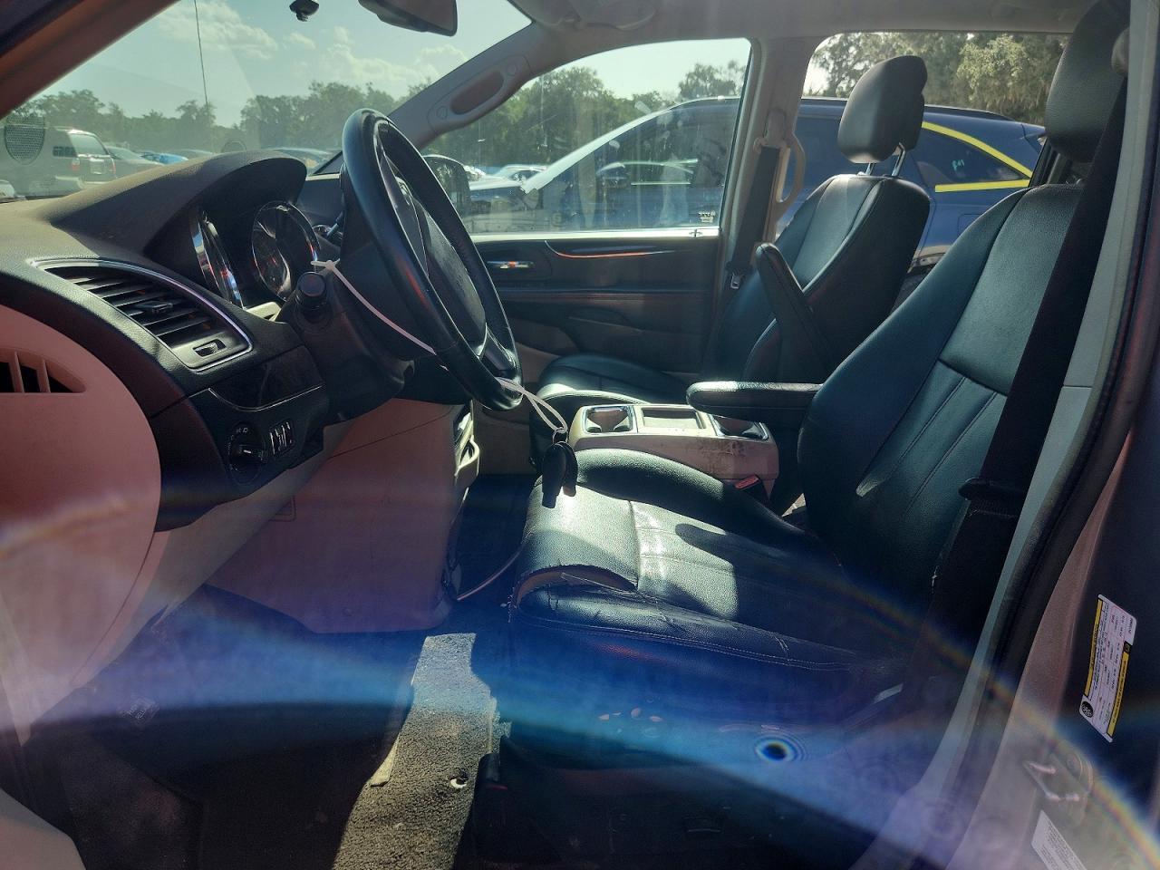 2014 CHRYSLER TOWN & COUNTRY — фото 7
