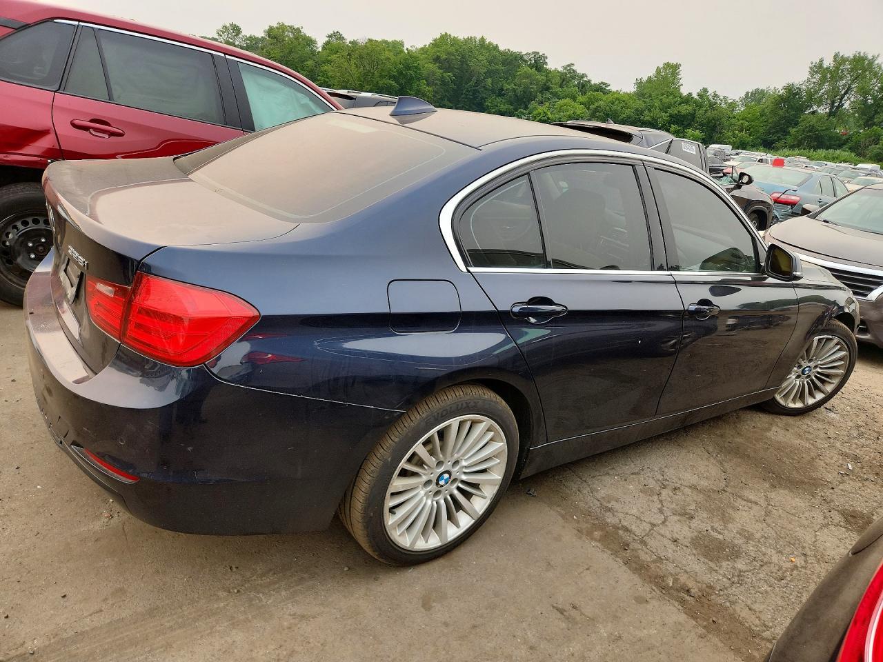 2014 BMW 3 SERIES — фото 3