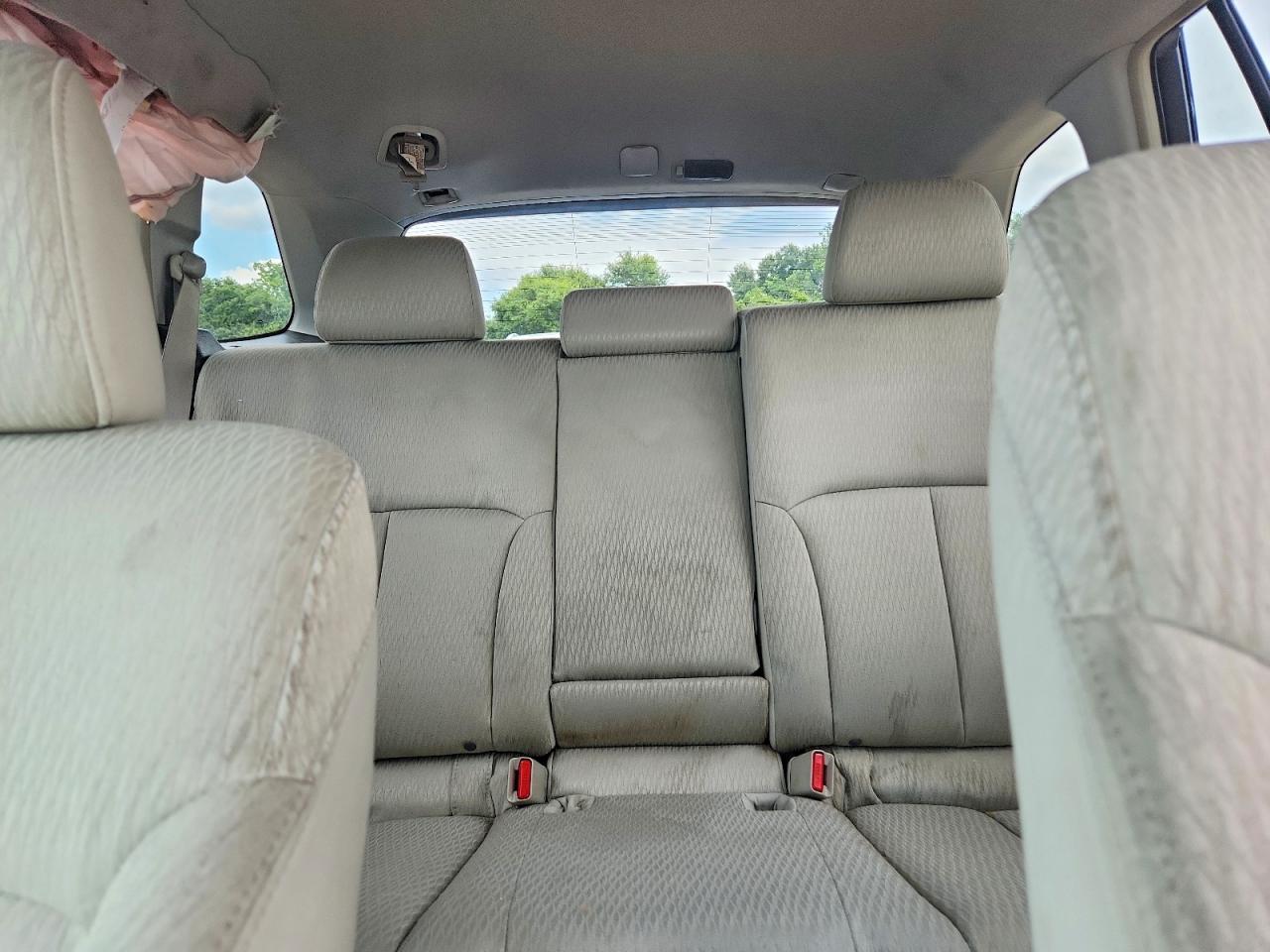 2011 SUBARU OUTBACK — фото 10
