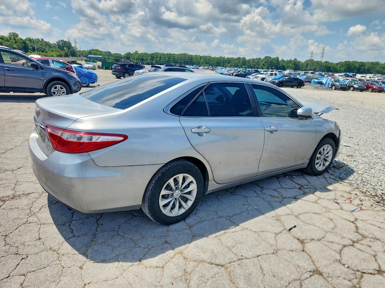 2016 TOYOTA CAMRY HYBRID — фото 3