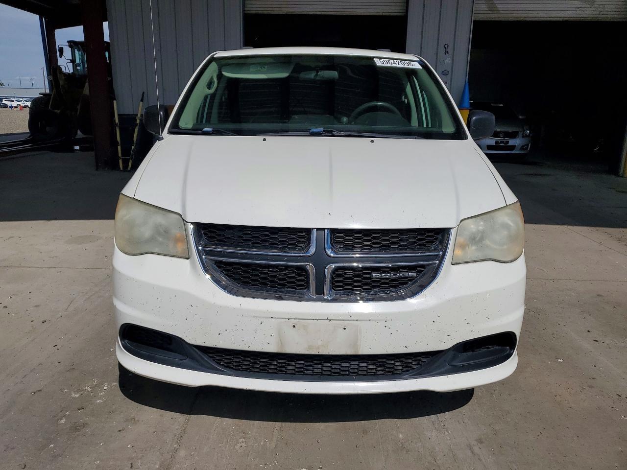 2011 DODGE GRAND CARAVAN — фото 5