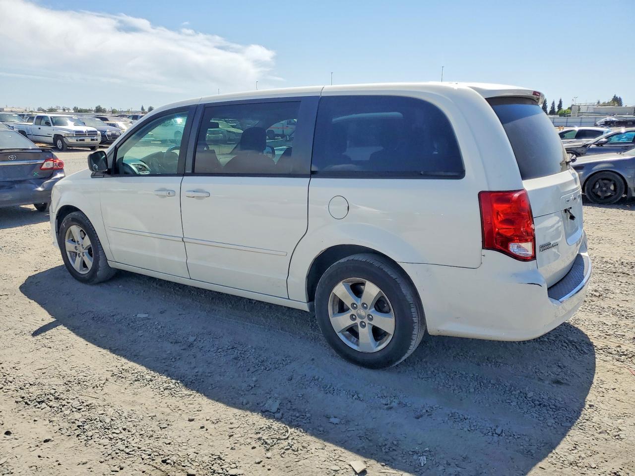2013 DODGE GRAND CARAVAN — фото 2