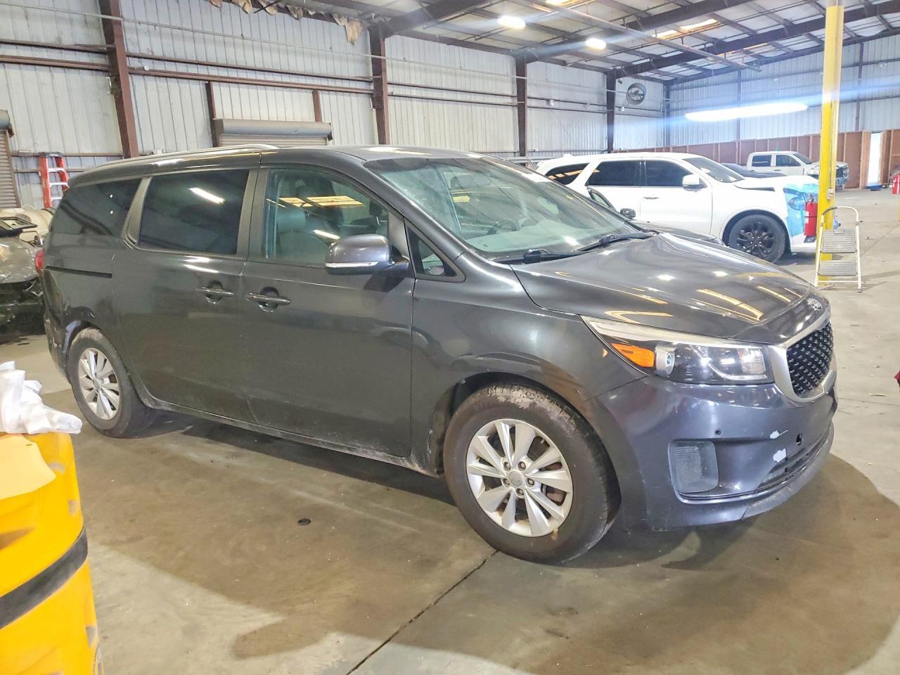 2017 KIA SEDONA — фото 4