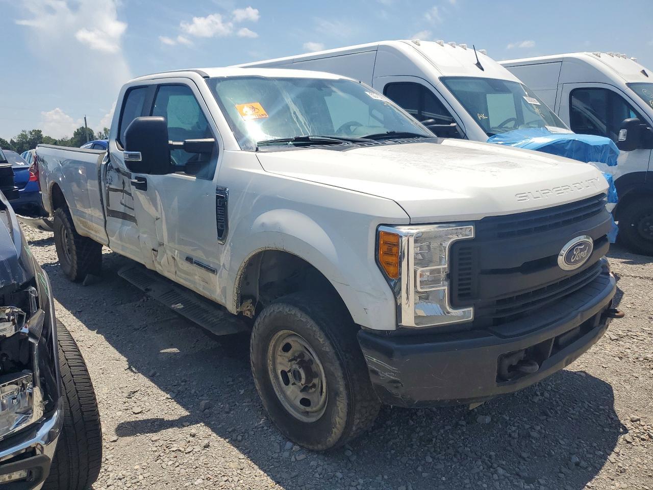 2017 FORD F-250 — фото 4