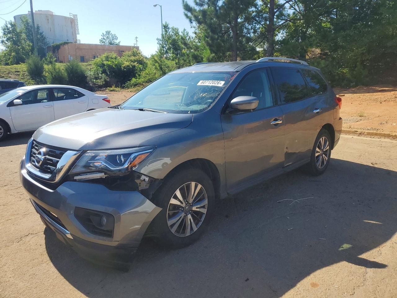 2017 NISSAN PATHFINDER — фото 1