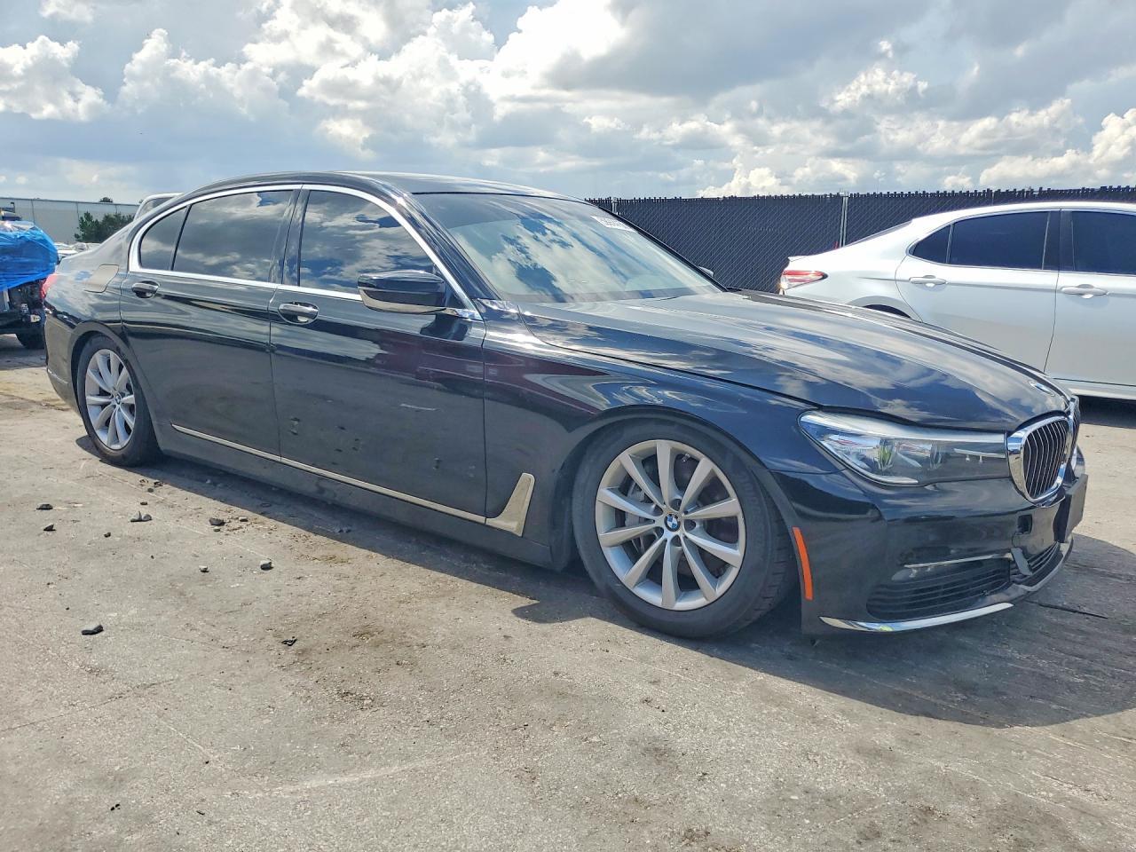 2018 BMW 7 SERIES — фото 4