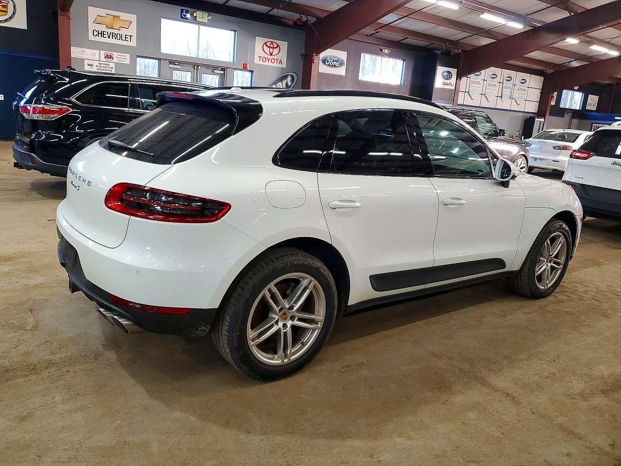 2017 PORSCHE MACAN — фото 3