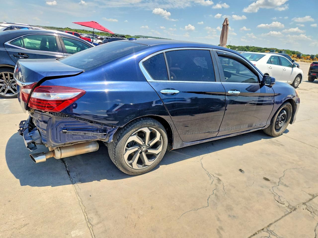2017 HONDA ACCORD — фото 3
