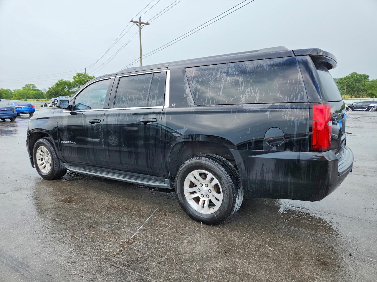 2017 CHEVROLET SUBURBAN — фото 2