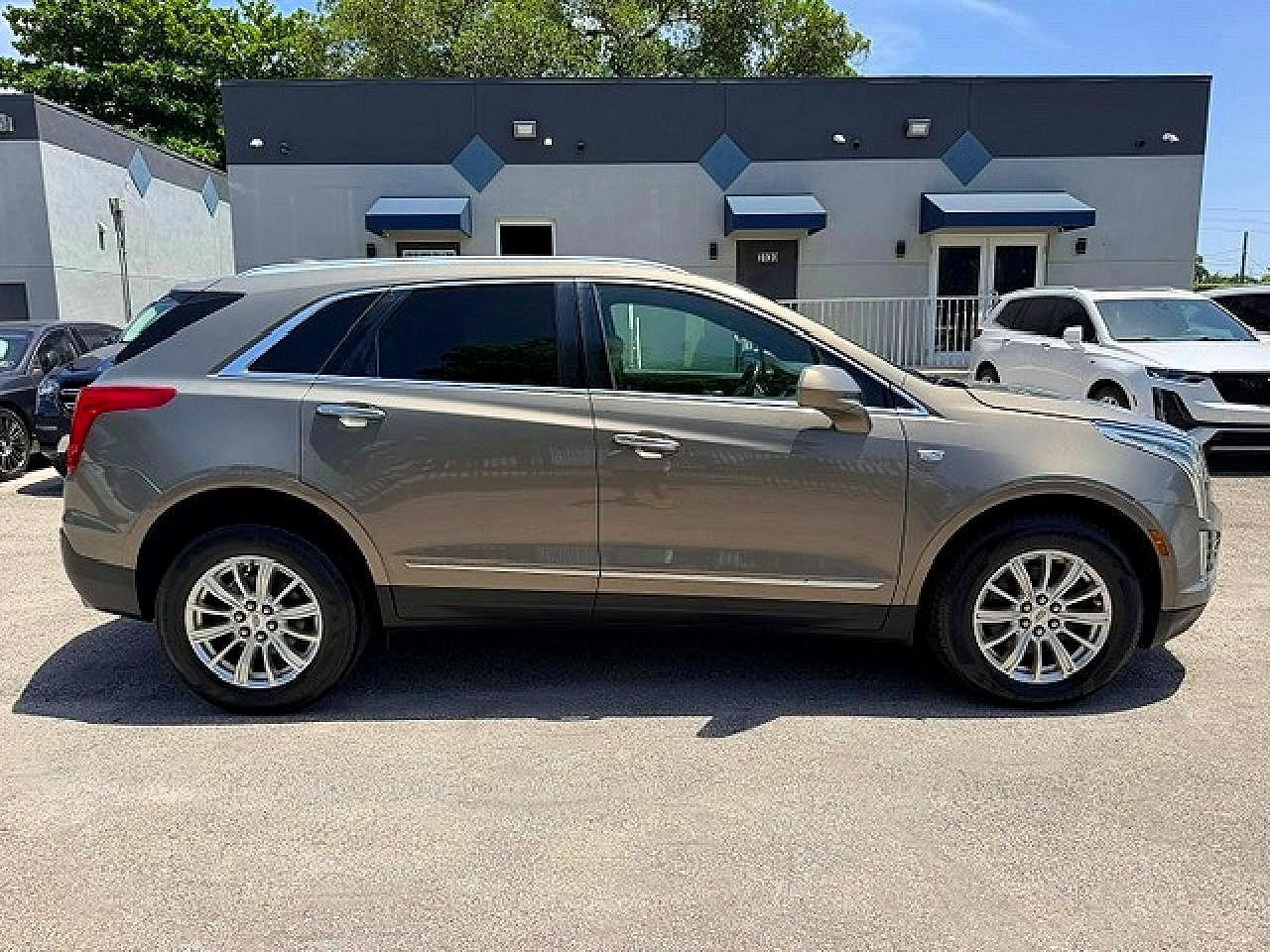 2017 CADILLAC XT5 — фото 13