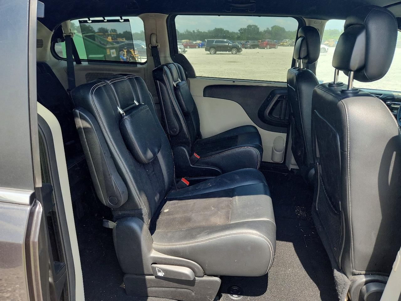 2016 DODGE GRAND CARAVAN — фото 11