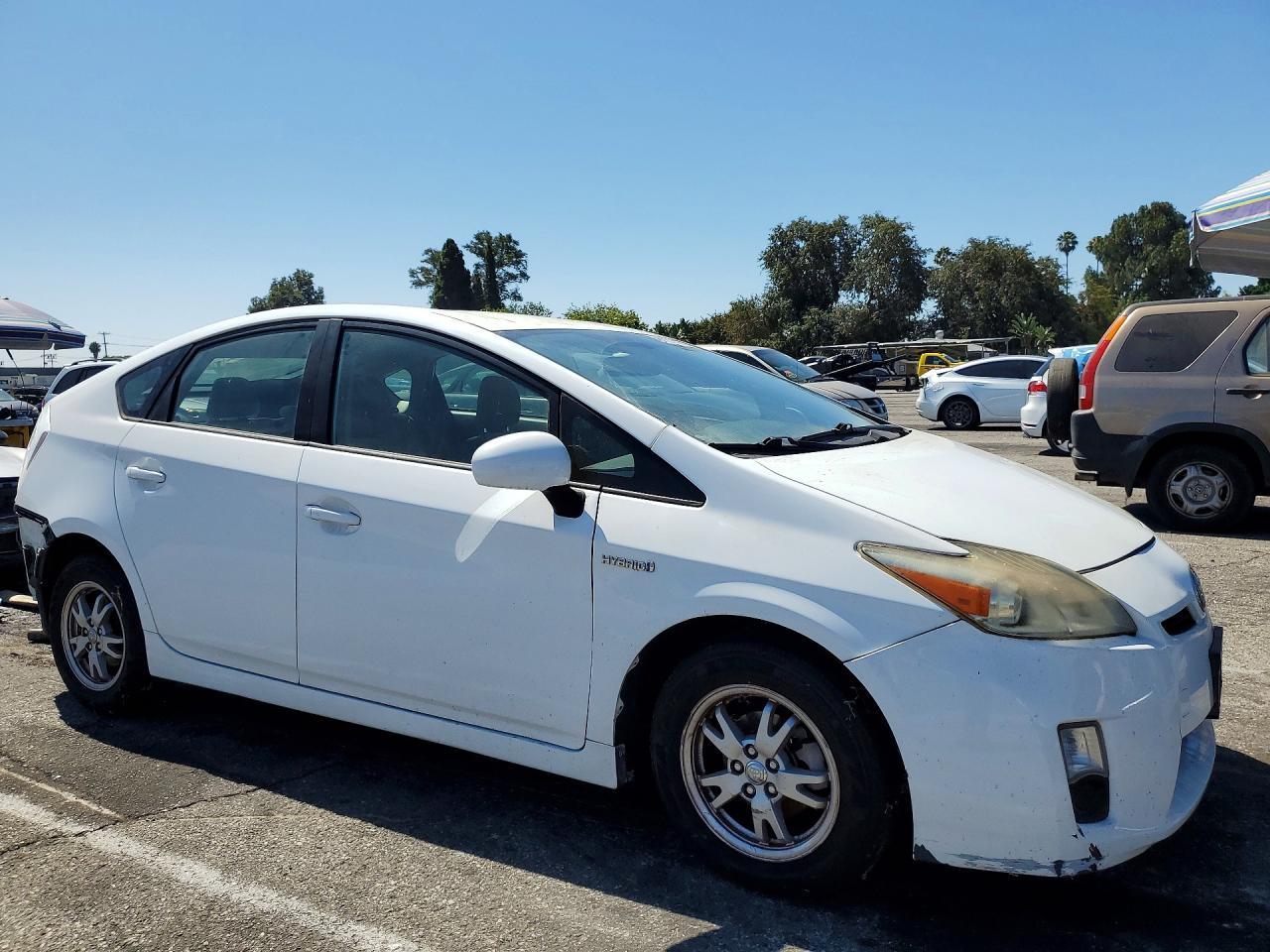 2010 TOYOTA PRIUS — фото 4