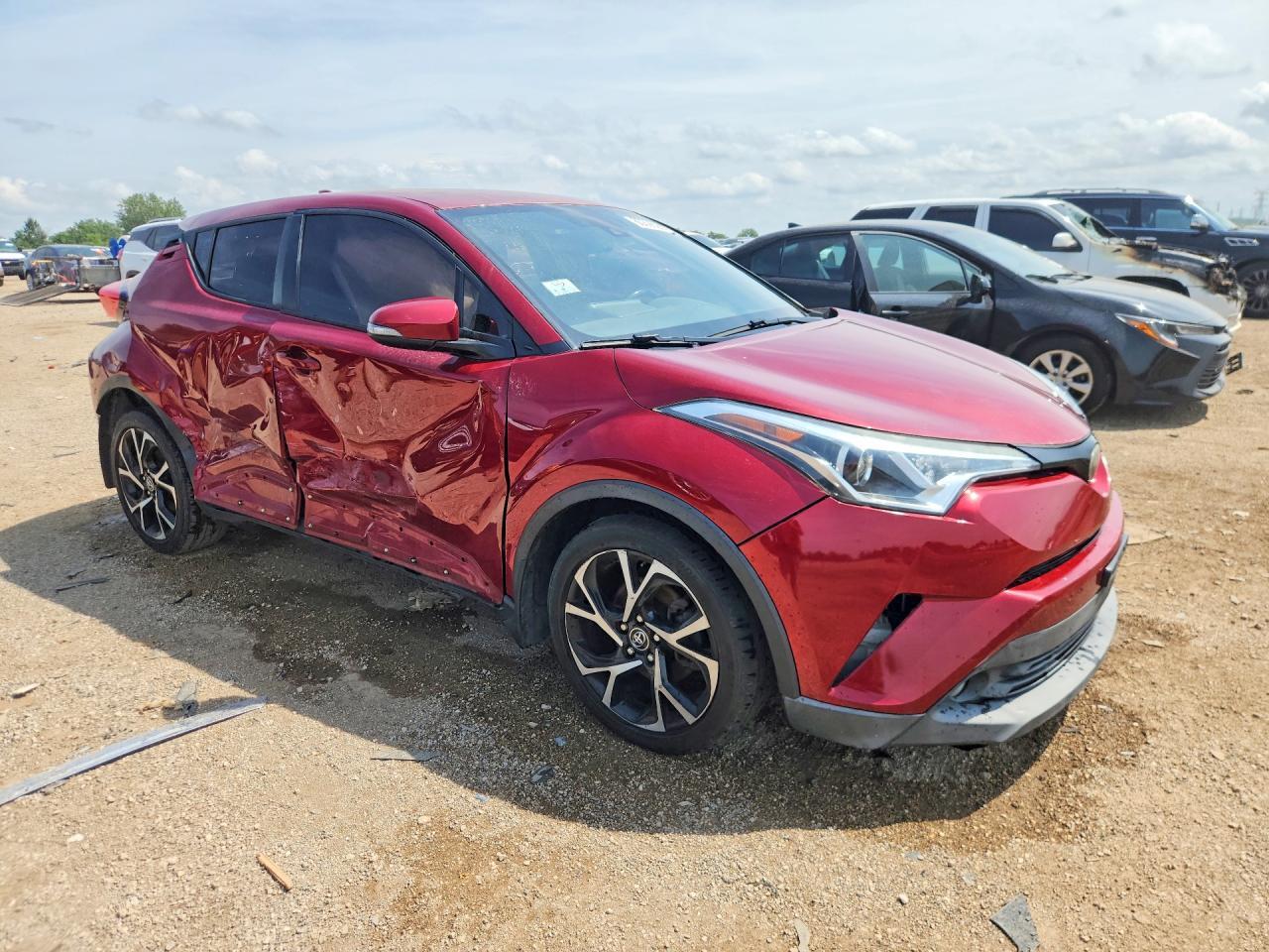 2018 TOYOTA C-HR — фото 4