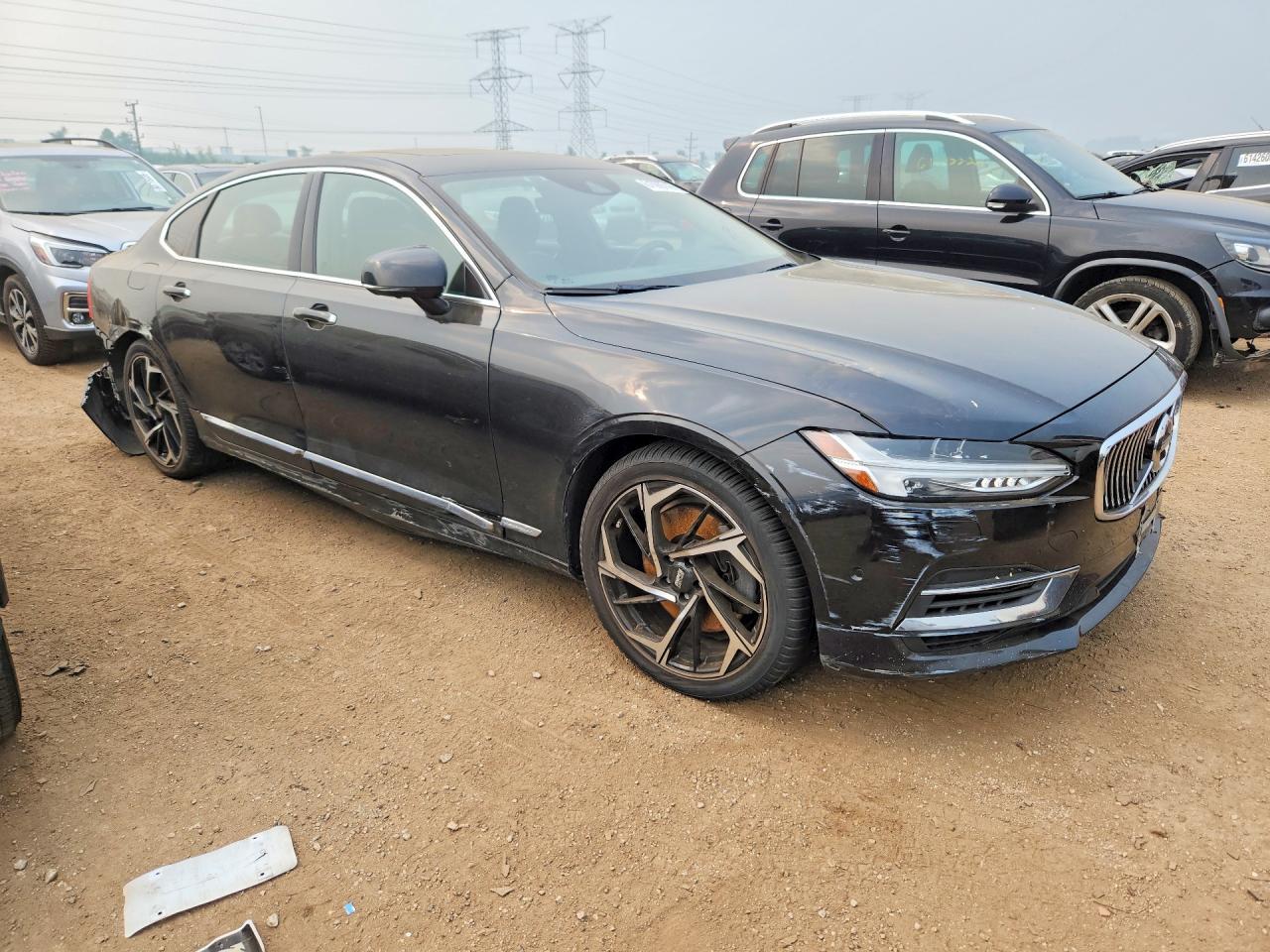 2019 VOLVO S90 — фото 4
