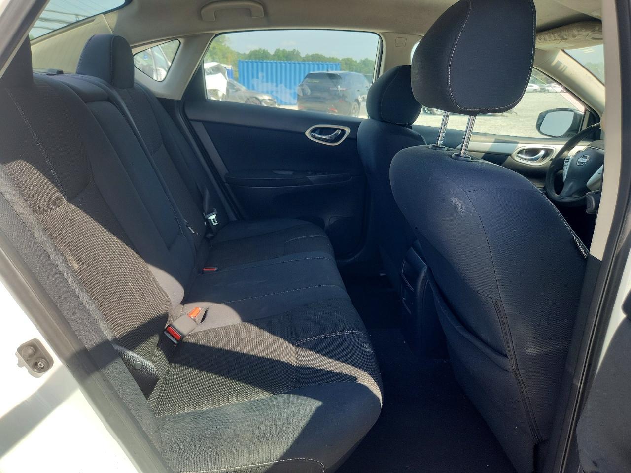 2015 NISSAN SENTRA — фото 10