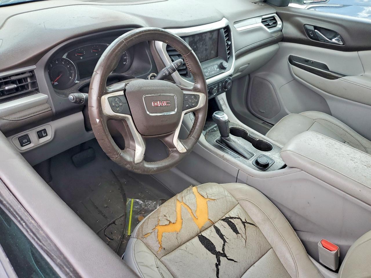 2018 GMC ACADIA — фото 8