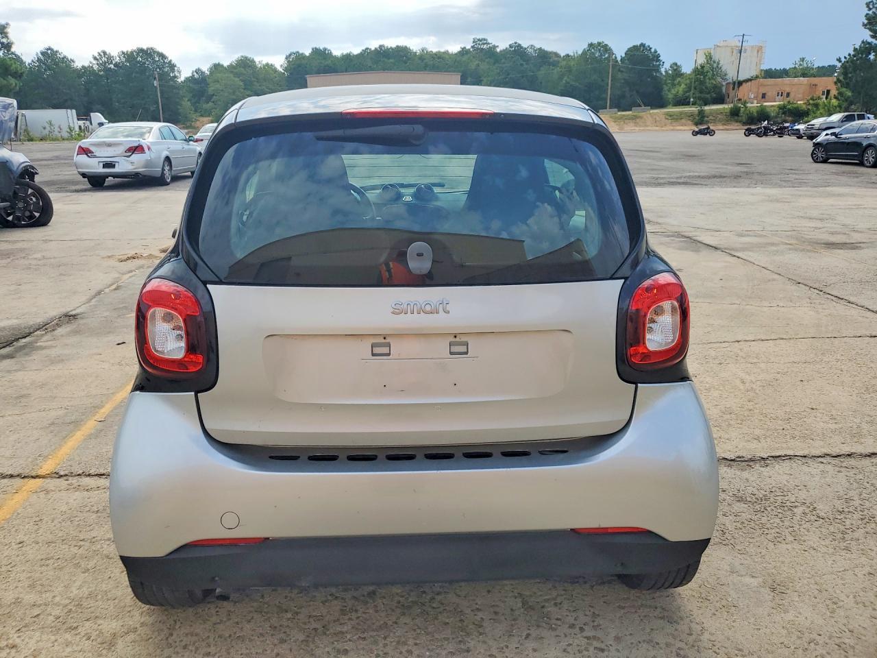 2016 SMART FORTWO — фото 6