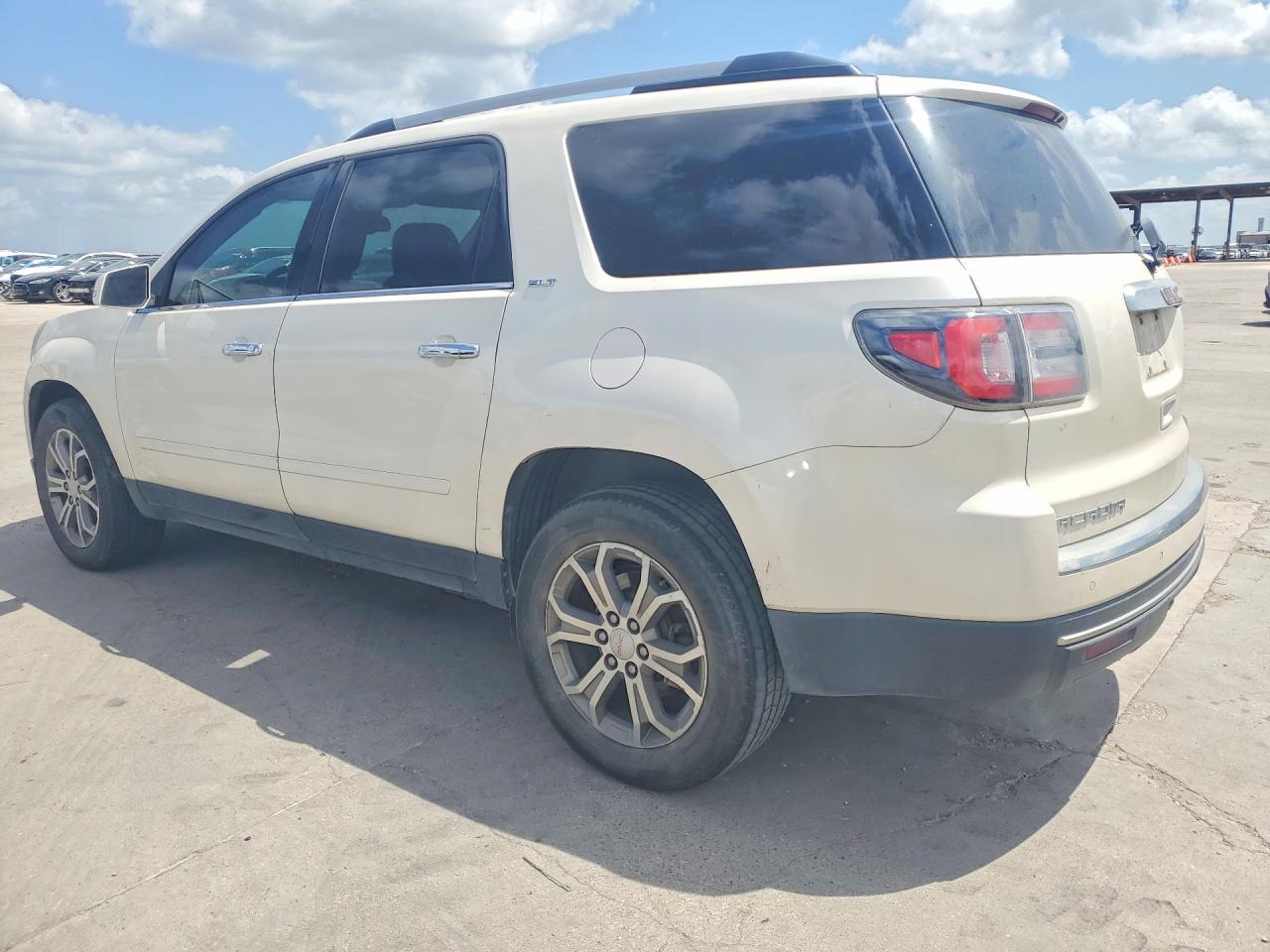 2015 GMC ACADIA — фото 2