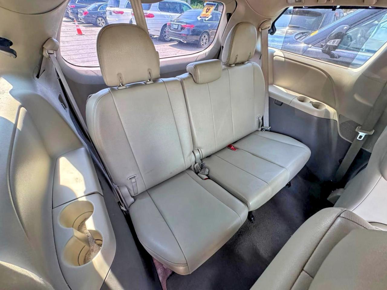 2014 TOYOTA SIENNA — фото 12