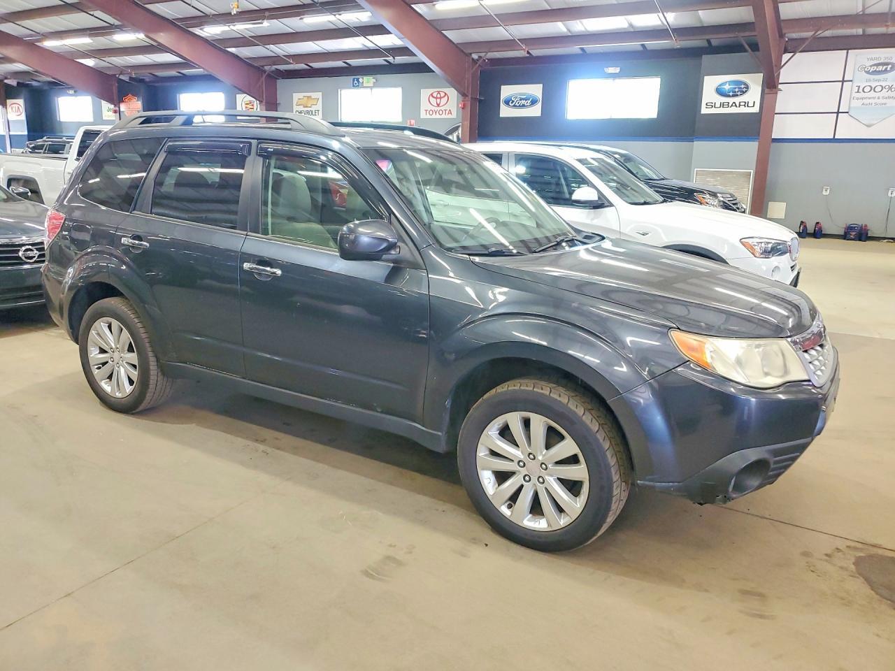 2012 SUBARU FORESTER — фото 4