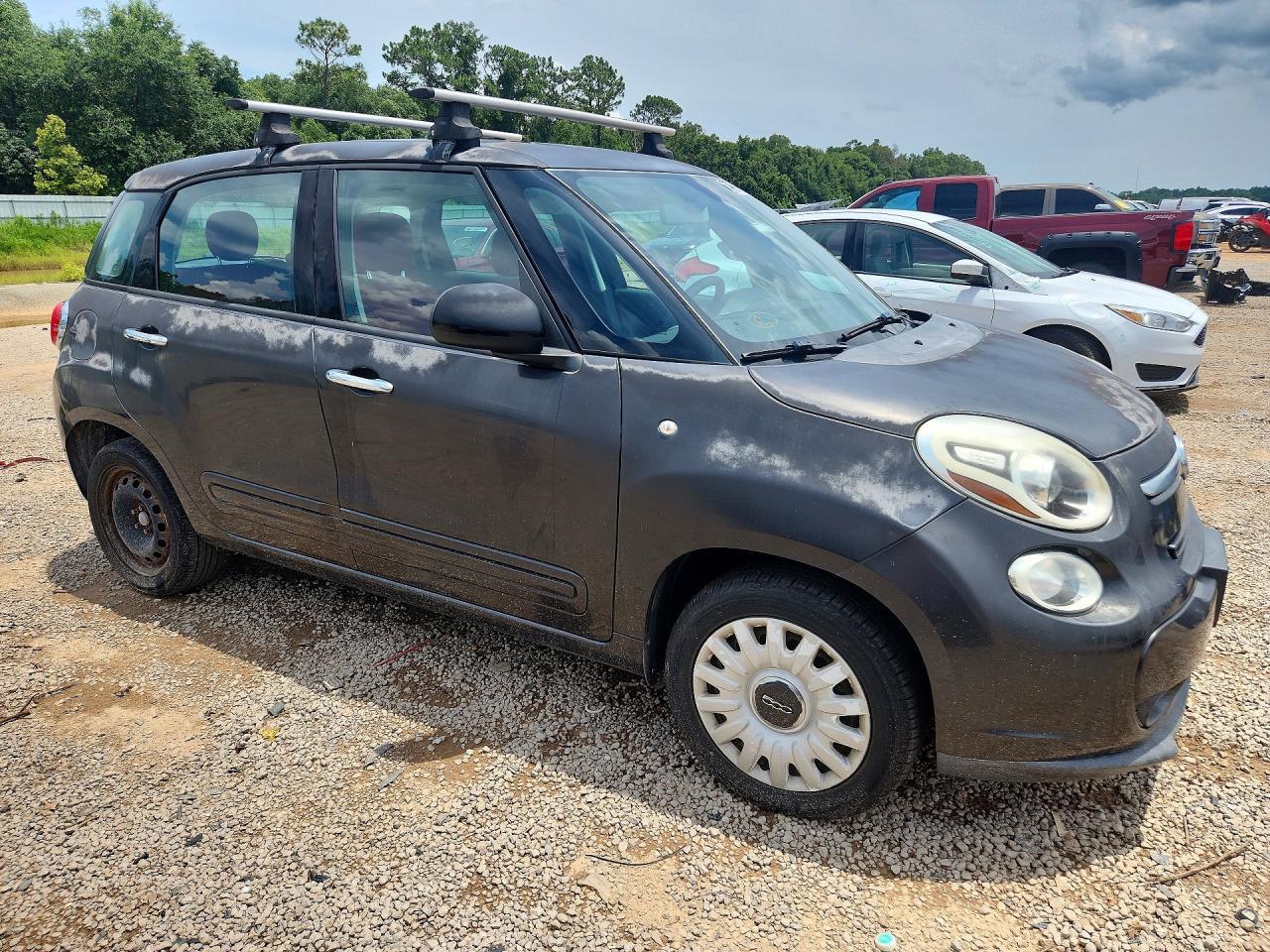 2015 FIAT 500L — фото 4
